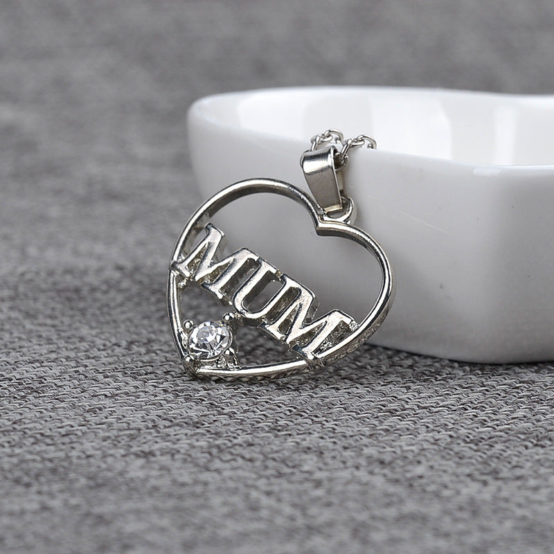 Collar de corazón de diamante hueco MuM de regalo de día de madre de aleación al por mayor